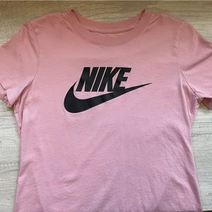 womens nike t-shirt